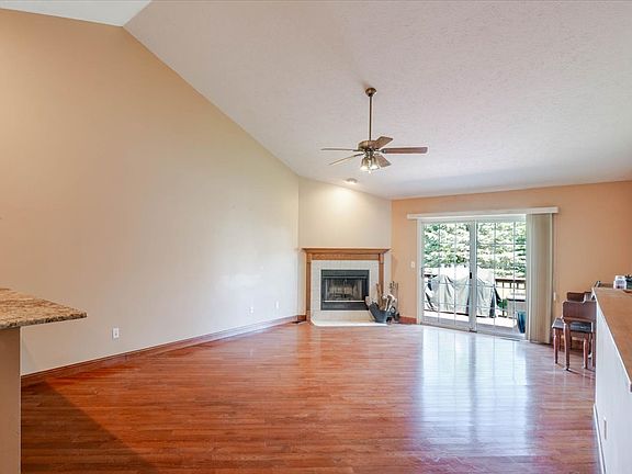 3rd image of 107 N Blair Dr APT 3