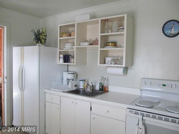 5th image of 45284 Stark Dr
