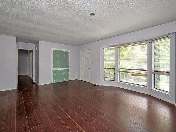 4th image of 2516 Vera Cruz Dr