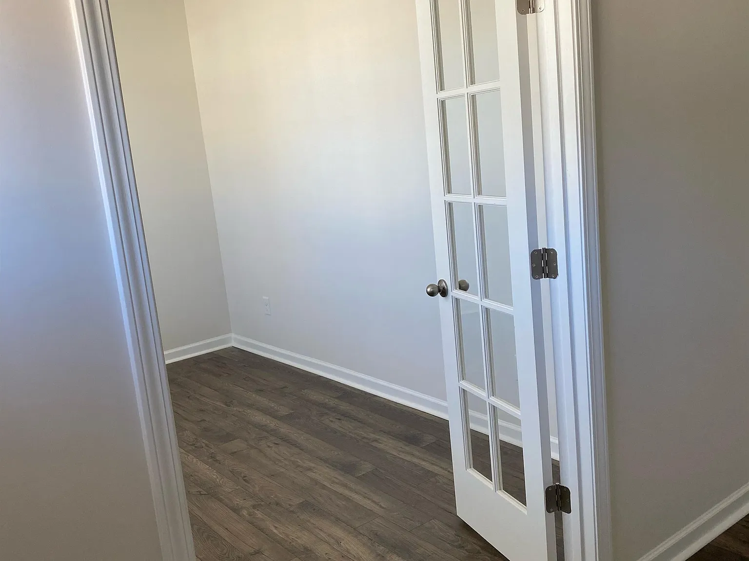 4310 Remington Avenue *2 - 1 — Photo 3