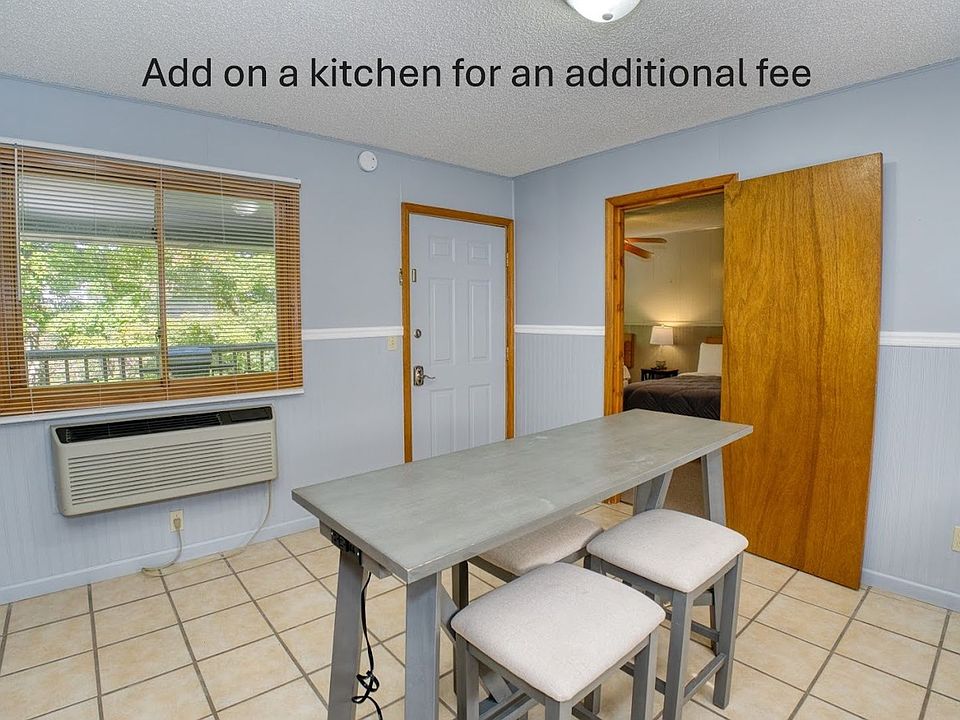 1st image of 75 Forest Glen Dr Unit 11