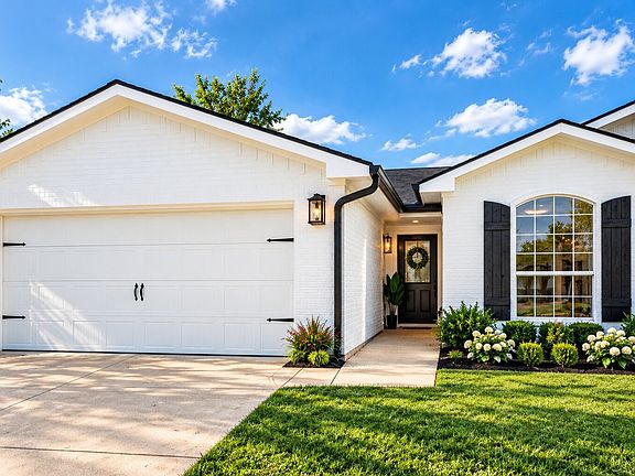 2nd image of 9415 Mayblossom Way