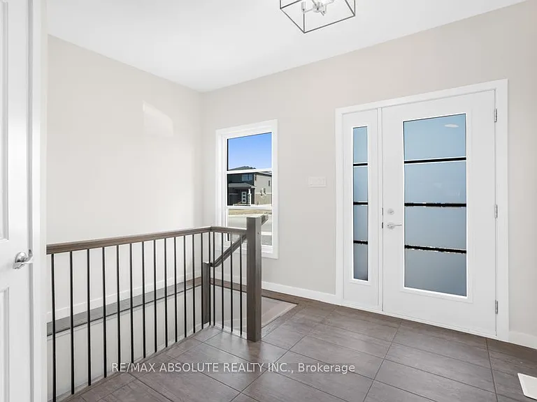 399 Sterling Ave — Photo 4