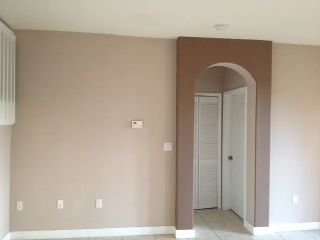 5 bed, 2740 sqft, $4,750 — Photo 2