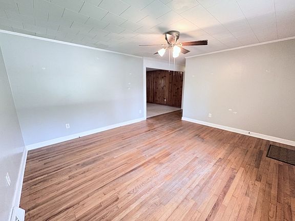 3rd image of 650 Berkeley Dr