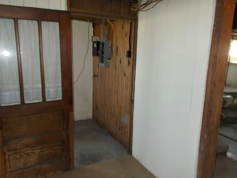 3611 Chester Blvd — Photo 29