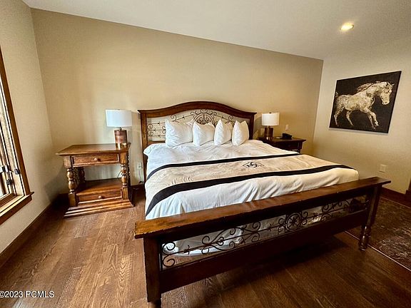 4th image of 2800 Deer Valley Dr #6122