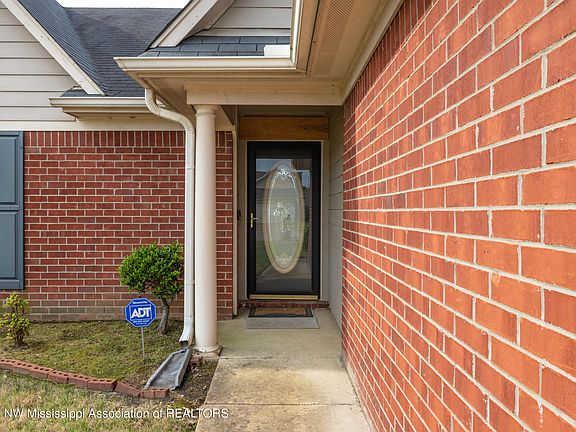 4th image of 2393 Lasonya Ln