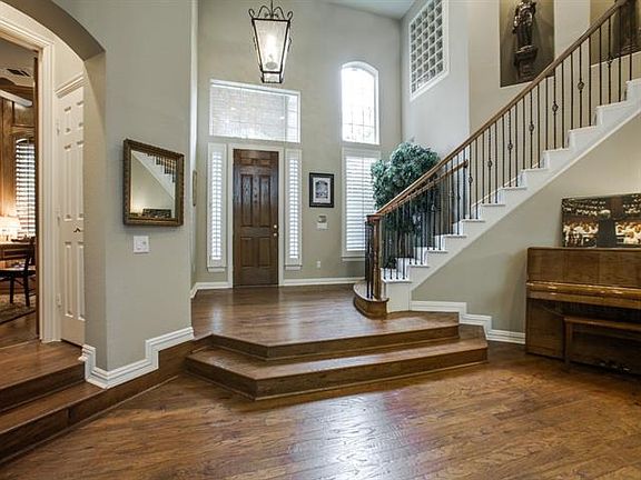 5th image of 1004 Goldenrod Ct