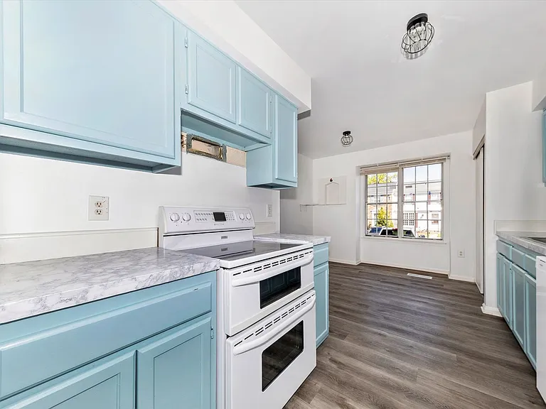 13303 Country Ridge Dr — Photo 10