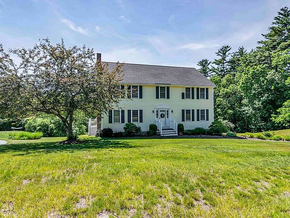 2nd image of 11 Nutfield Drive