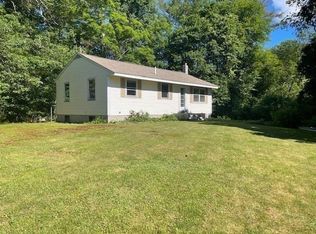 10 Old Grafton Rd, Upton, MA 01568