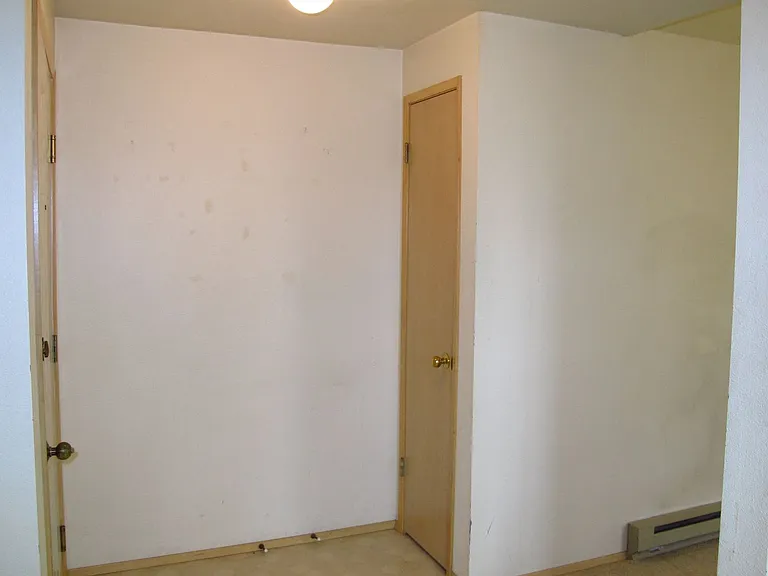 950 SE Ireland St — Photo 10