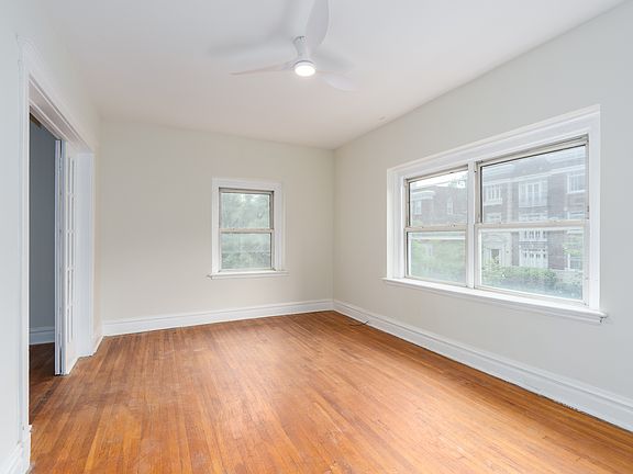 3rd image of 6301 N Rosebury Ave Unit 2E