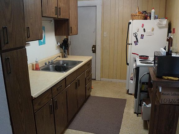 5th image of 2522 Olive St APT 3