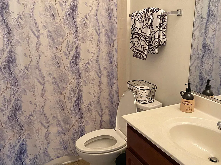 1121 Halton Ln — Photo 12