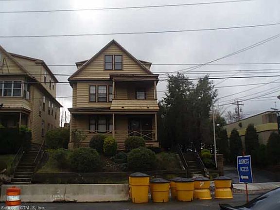 3rd image of 1276 Whalley Ave