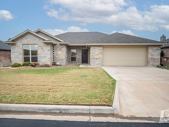 2nd image of 1937 Colonial Dr