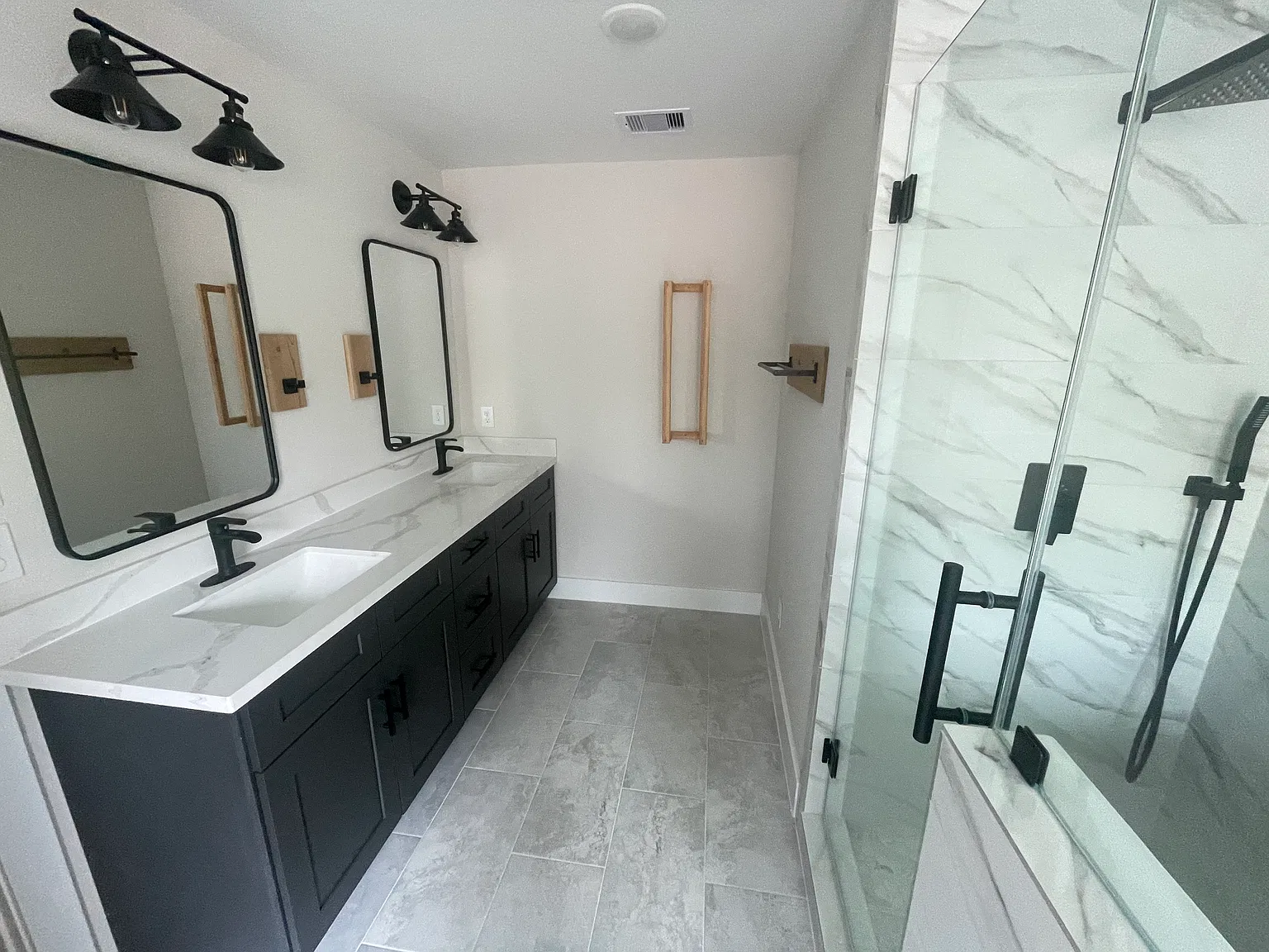 3 bed, 2.5 bath, 3000 sqft, $2,600 — Photo 4