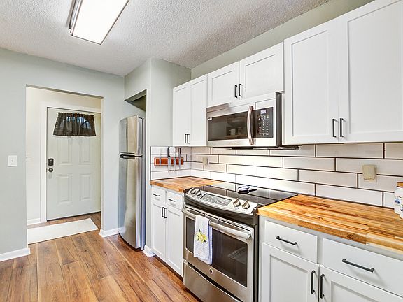 4th image of 307 Greenmeadow Dr