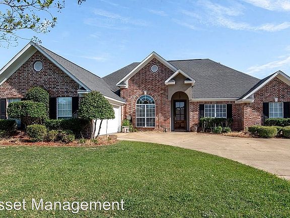 3rd image of 2424 Bristol Ct