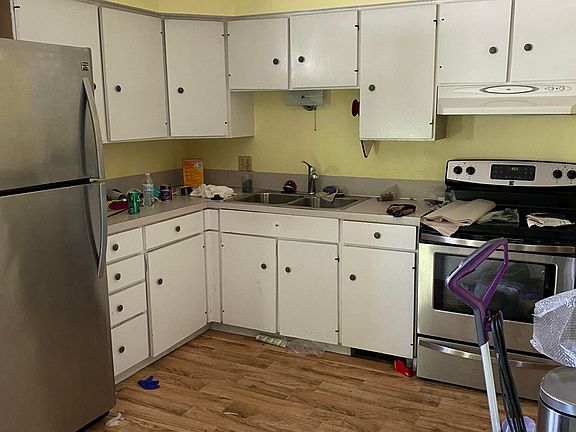 2nd image of 10 Meadow Hills Ln