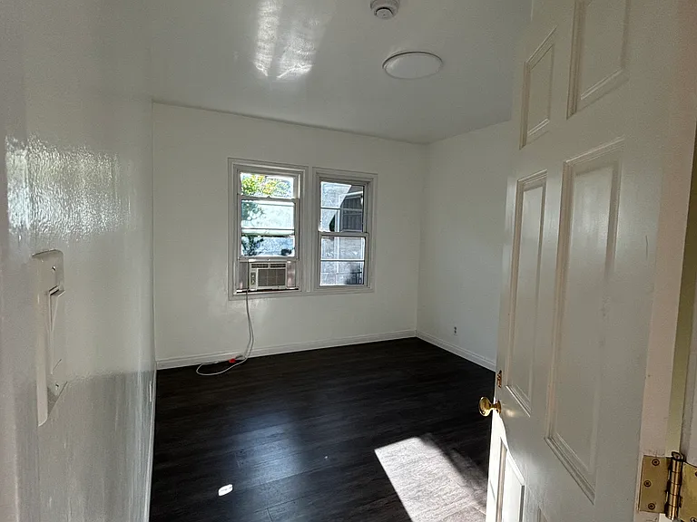 5609 Meridian St — Photo 9