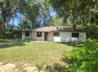 5060 Fairport Ave, De Leon Springs, FL 32130
