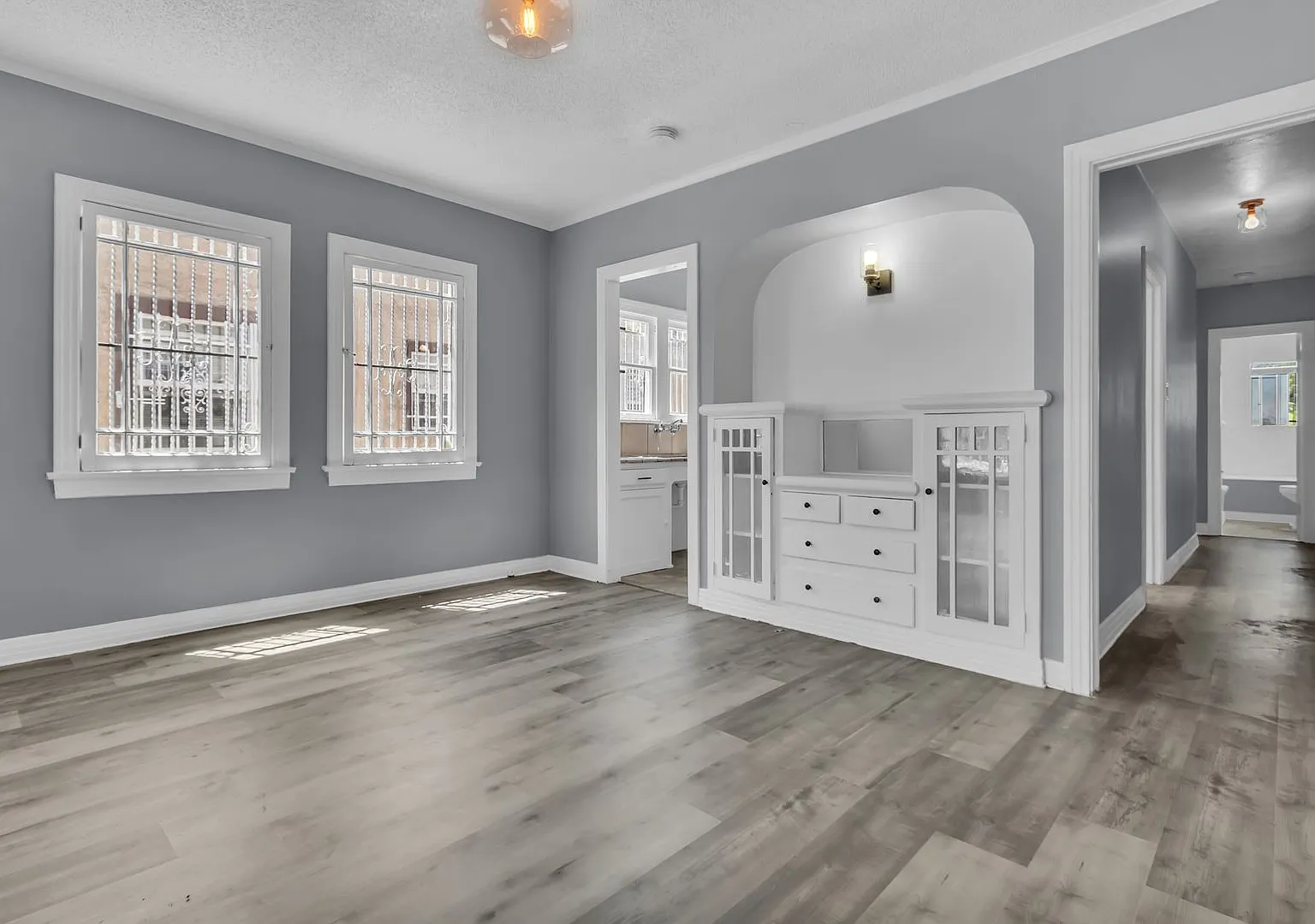 1441 w 53rd st — Photo 3