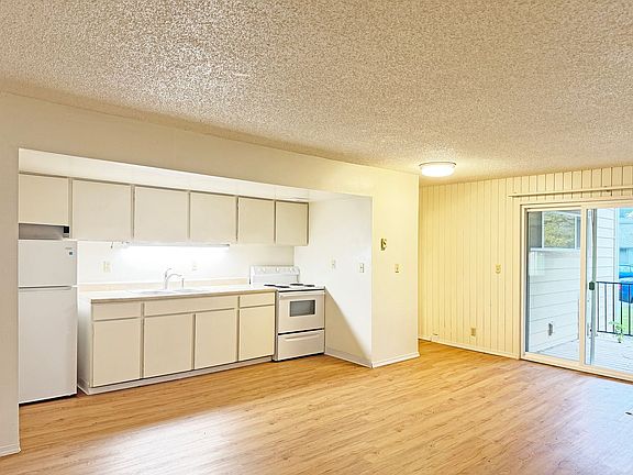 5th image of 160 N Whitman St #12