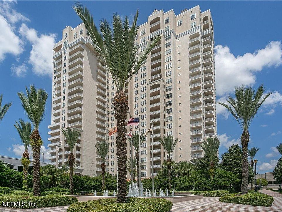 1st image of 400 BAY Street #1502