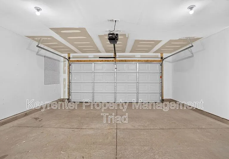 5109 Black Forest Dr — Photo 20