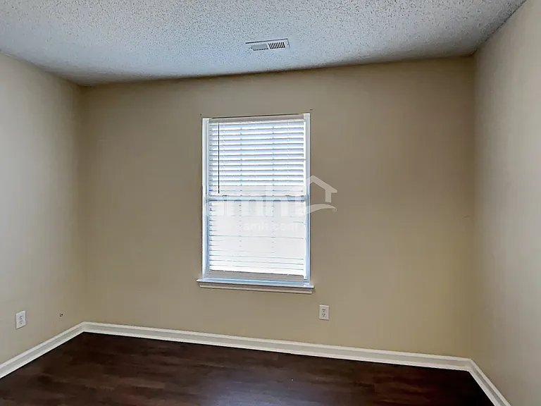 212 Leafmore Ct — Photo 13