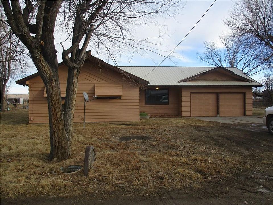 1st image of 1411 N Center Ave