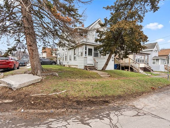2nd image of 128 Gere Ave