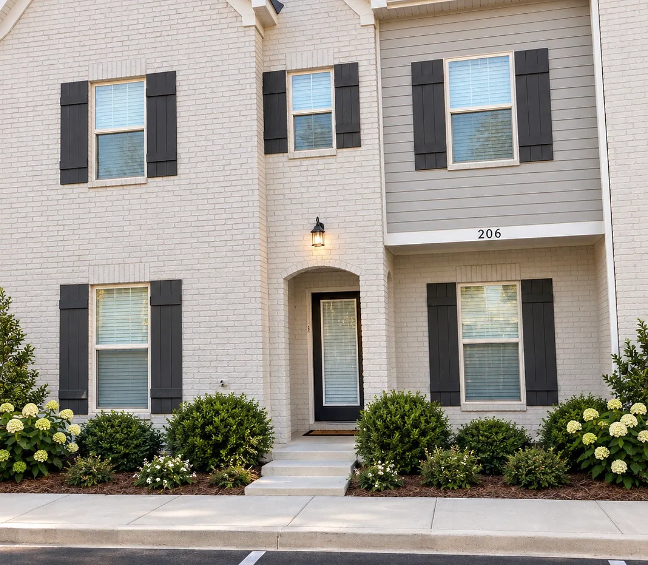 4 bed, 4.5 bath, 1888 sqft, $3,200 — Photo 1
