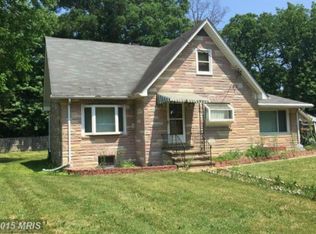 303 Dorchester Rd, Pasadena, MD 21122