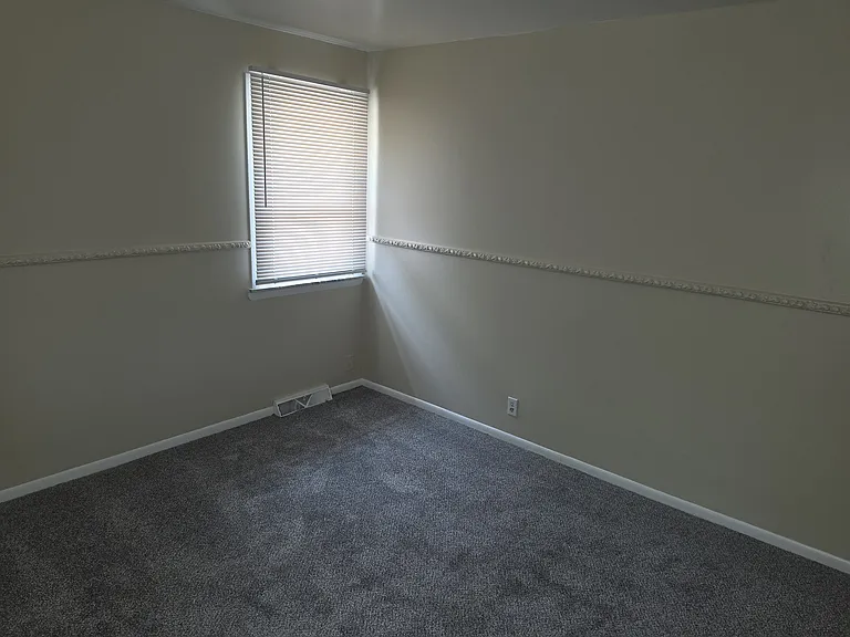 2029 N Emerson Ave #2026_06 — Photo 13