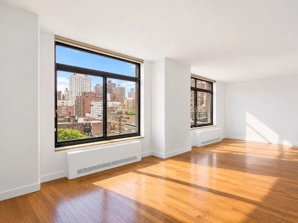 400 East 70th Street image 1 of 11