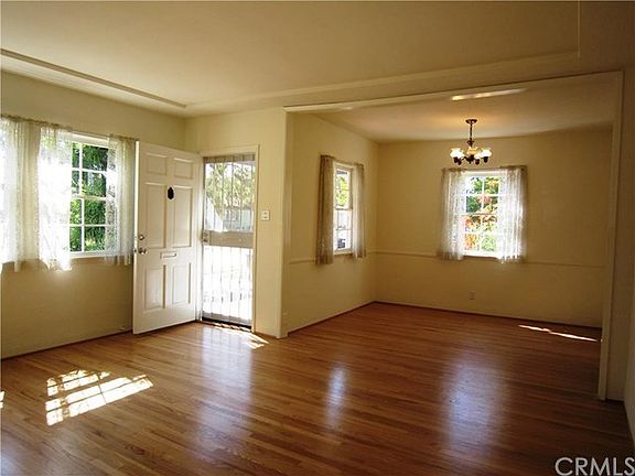 4th image of 5839 Briercrest Ave