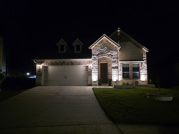 2nd image of 454 Oliver Ct