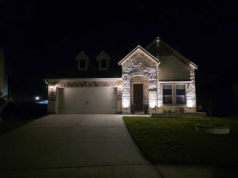 454 Oliver Ct — Photo 2
