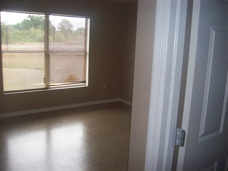 5022 26th St SW — Photo 4