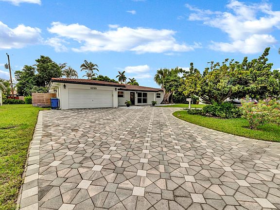 4th image of 4250 NE 16th Avenue