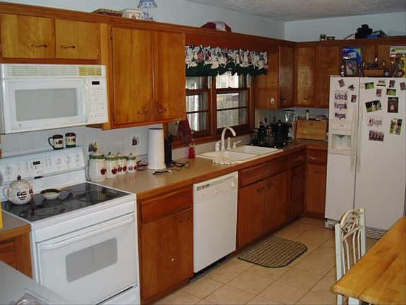 3rd image of 5816 Raven Dr