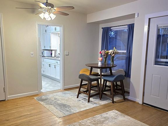 3rd image of 921 15th Pl NE