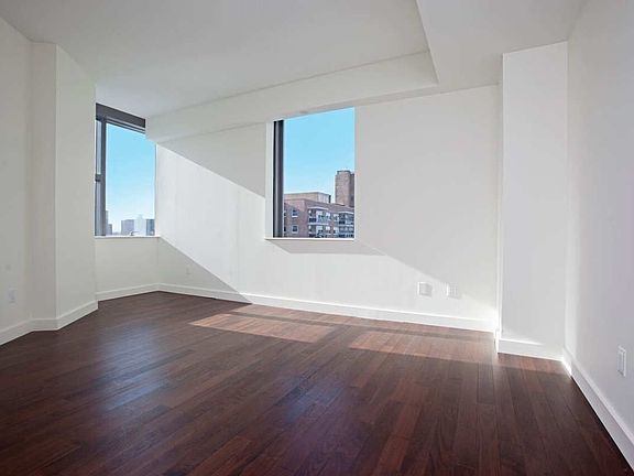 4th image of 10820 71st Ave APT 5D