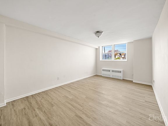 4th image of 22410 Jamaica Ave #L2