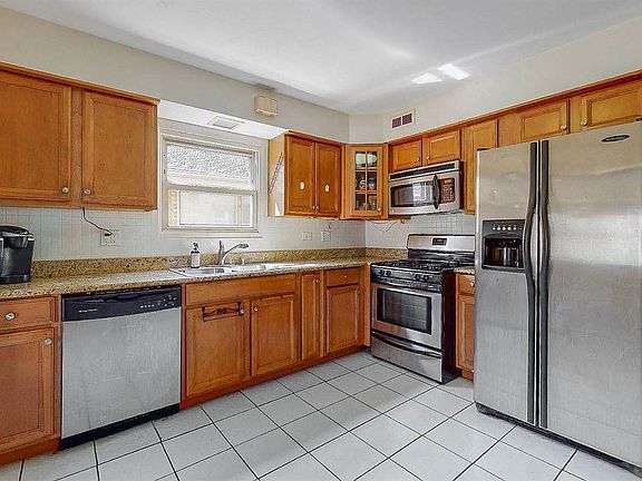 4th image of 8105 Kenton Ave