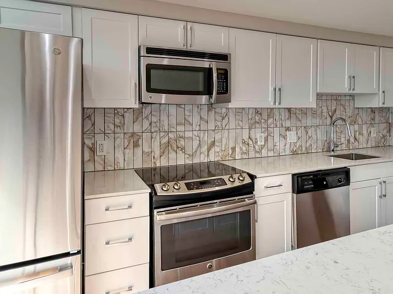 The Sterling Apartment Homes — Photo 6